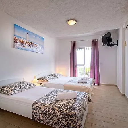In 44021 Apartment Mlini